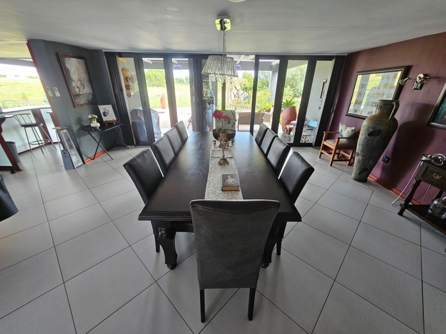 5 Bedroom Property for Sale in Woodland Hills Free State